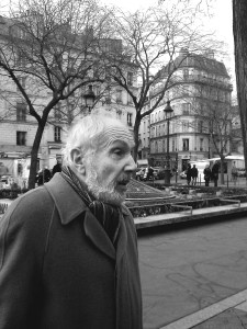 29-bastille-2012-avec-michel-chaigneau-a-mon-stand-et-acquereur-dune-de-mes-peintures-copie